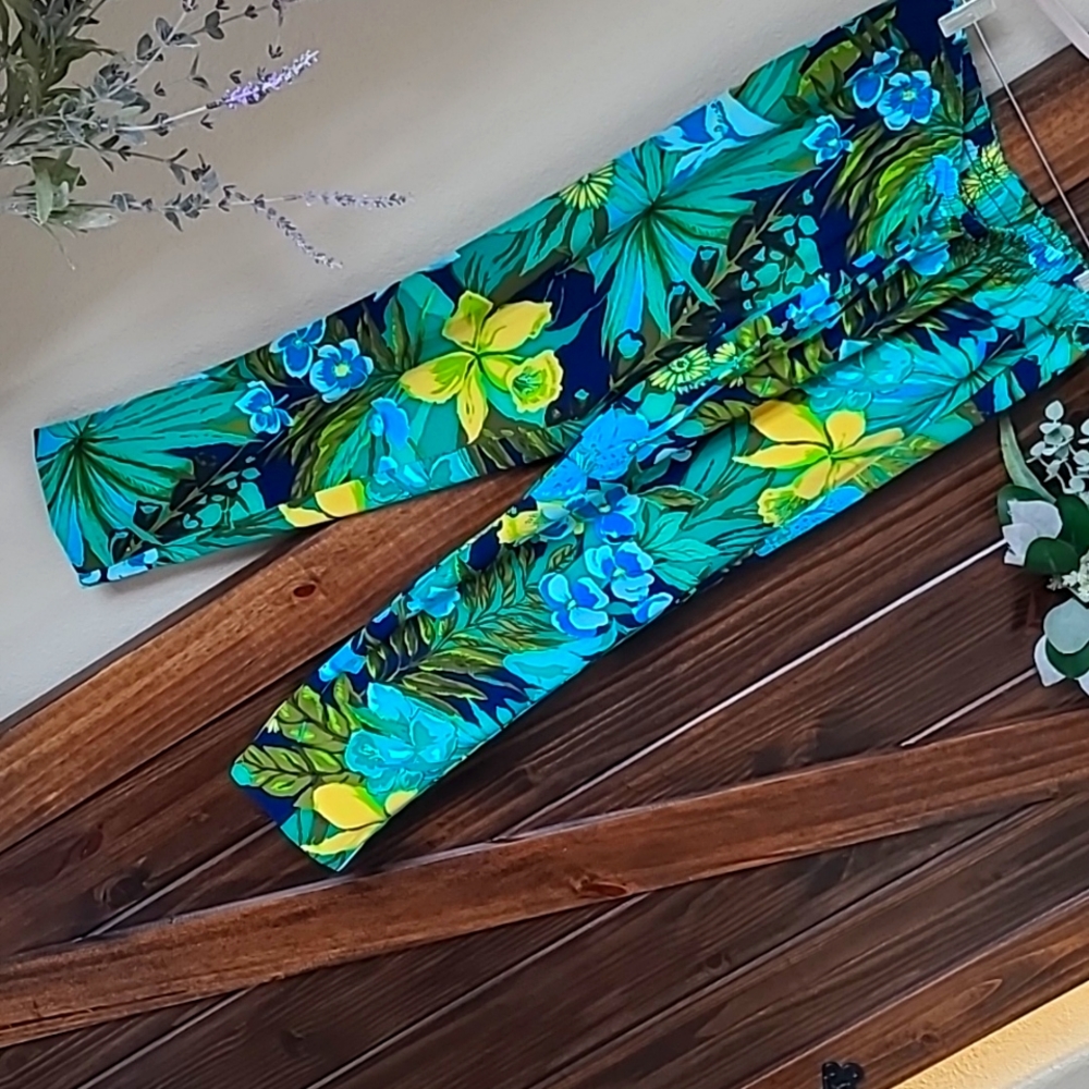 Talbot s Rayon & Linen pants! Adorable and comfy! No iron, flowy fabric.